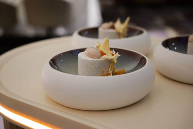 Velours marron mandarine : recette d’entremets du Chef Kevin Lopes Reach