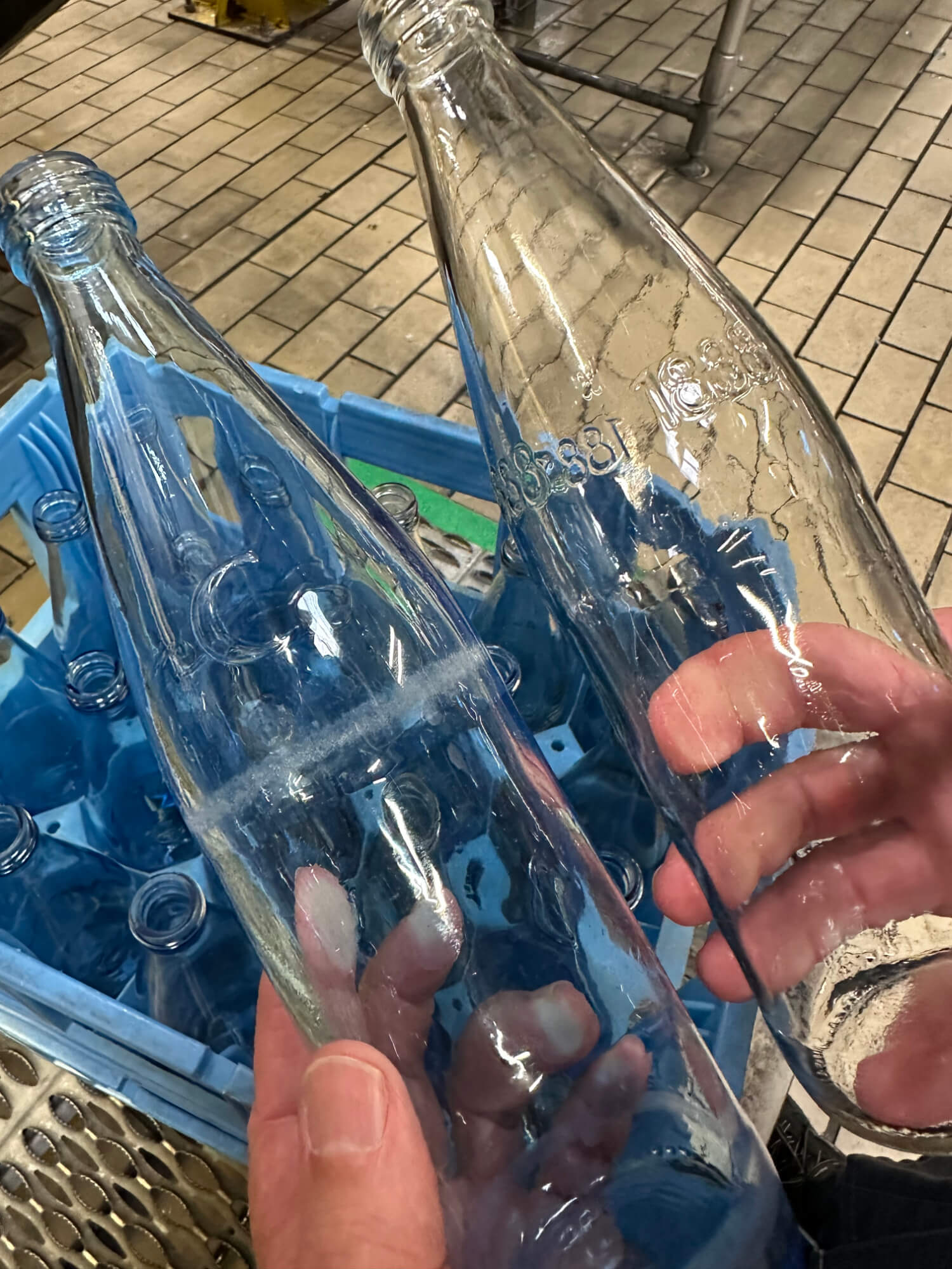 Bouteille en verre Carola signe désabusage